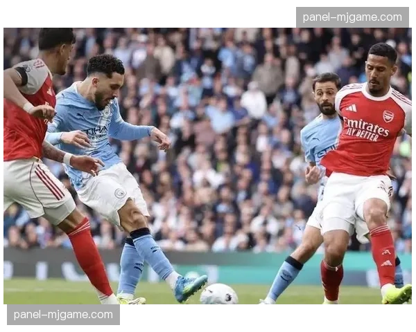 曼城对阵阿森纳榜首大战，伊蒂哈德球场座无虚席